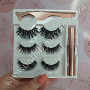 Born Beautiful – 3 Pair Reusable Magnetic Eyelashes with Applicator & Liner