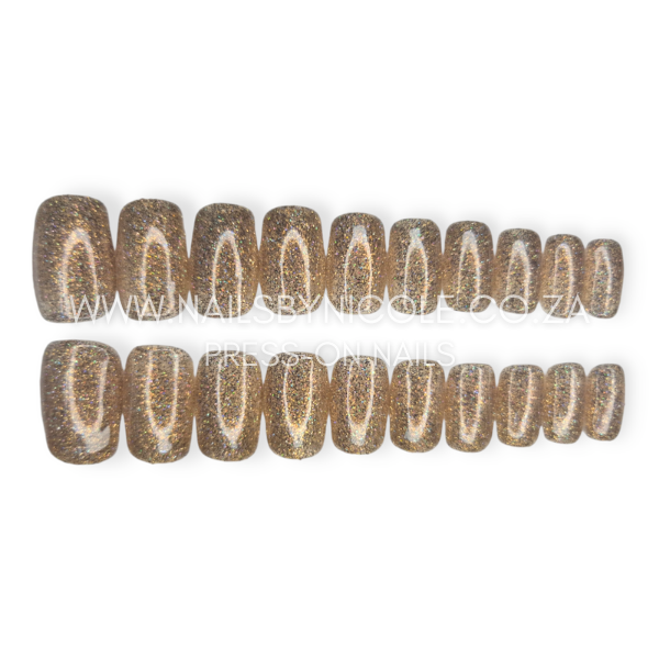 Luxury Press On Nails Set 20pc – Medium Square – Gold Glitter