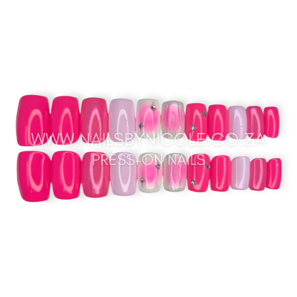 Luxury Press On Nails Set 20pc – Medium Square – Bright Pink & Gems