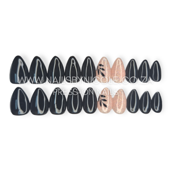 Luxury Press On Nails Set 20pc – Short Almond – Black & Leaf