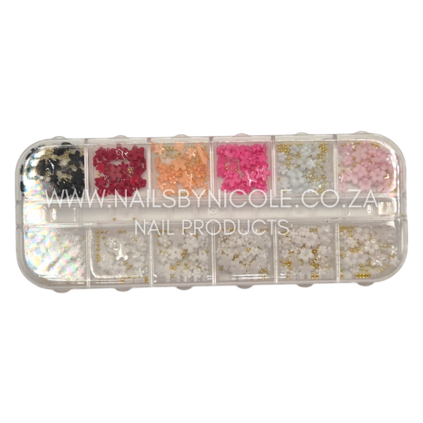 Nail Art Tray – 3D Flowers & Gold Beads