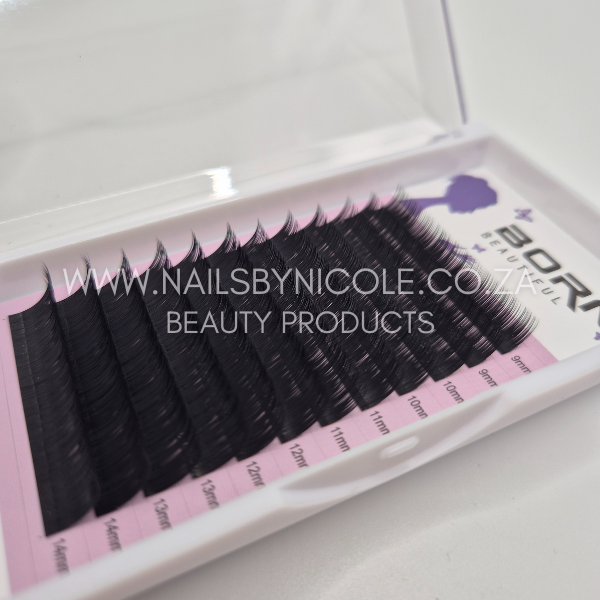 Born Beautiful – Individual Lash Tray – Mix 0.15C